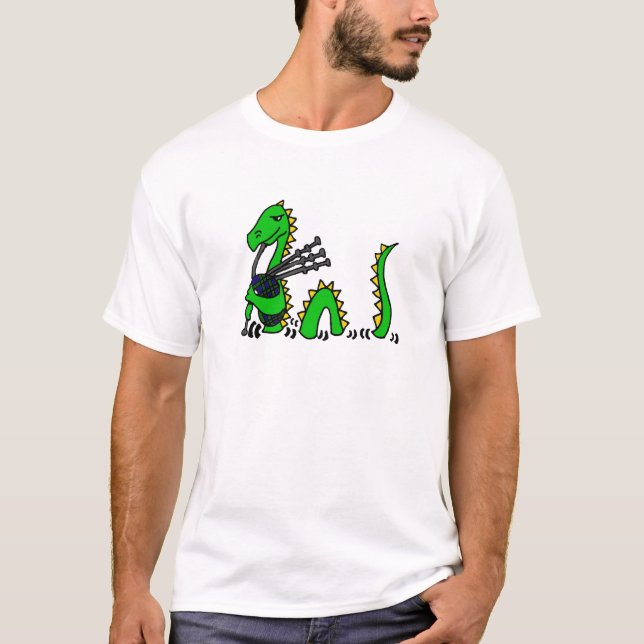 T-shirt Monstre drôle de Loch Ness jouant les cornemuses (Devant)