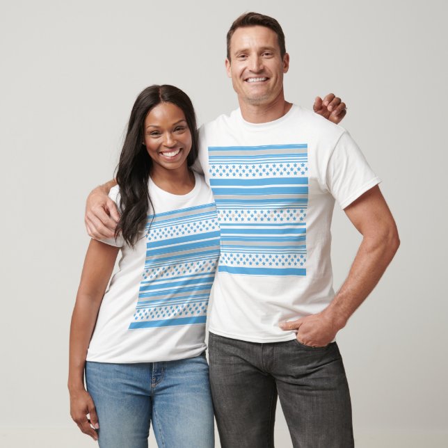 T-shirt Motif bleu ciel rayé avec des étoiles (Unisexe)