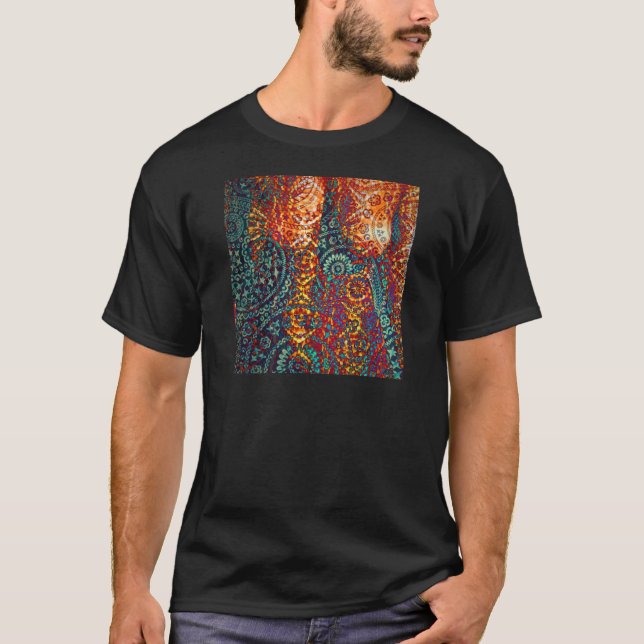 T-shirt motif de couleur Paisley (Devant)