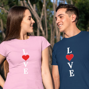 T-shirt Motif LOVE Classique avec une touche moderne
