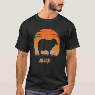 T-shirt Mouton Animal Chaud Dans La Montagne Dans La Natur