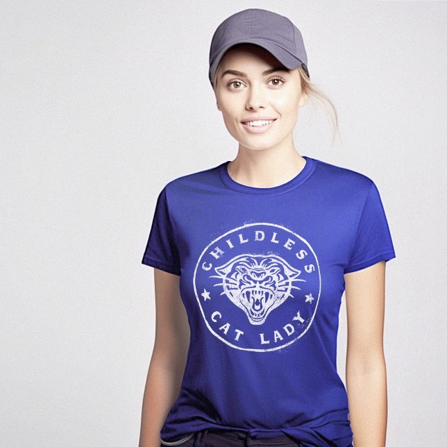 T-shirt Mouvement de la dame chatte sans enfant (Childless Cat Lady Movement T-Shirt)