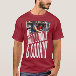 T-shirt Mr. Good Look Is Cuisine Funny Chef Fête des pères