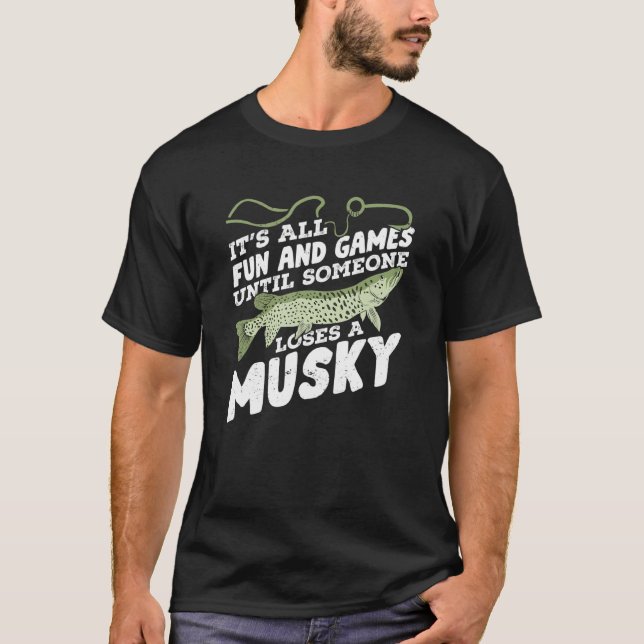 T-shirt Musky Fishing Design for a Fisherman (Devant)