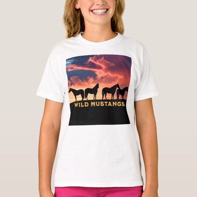 T-shirt Mustangs sauvages à l'horizon (Devant)