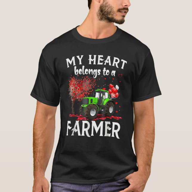 T-shirt My Heart Belongs To A Farmer Valentine For Farmer  (Devant)