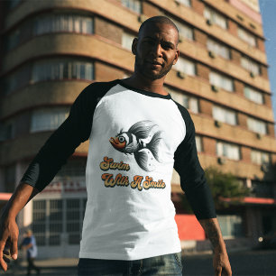 T-shirt Nager Avec Un Sourire