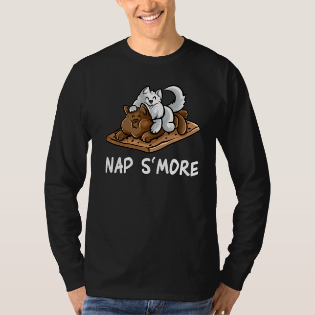 T-shirt Nap S'more Marshmallow Camper Chat Camping Camping (Devant)