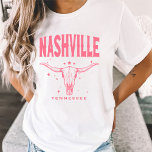 T-shirt Nashville Bachelorette Dernier Bash À Nash Cowgirl<br><div class="desc">Voici l'ultime chemise de la fête de bachelorette - notre tee crâne de taureau Nashville Tennessee à la mode! Ce tee design western est le moyen idéal pour célébrer vos noces et faire une déclaration tout en le faisant. Doté d'un crâne de taureau audacieux à l'avant et de cowgirls à...</div>