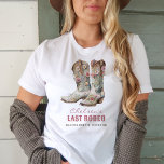 T-shirt Nashville Dernier Rodeo Boots Bachelorette Party<br><div class="desc">Le t-shirt de Nashville Dernier Rodeo Boots Bachelorette Party est parfait pour votre Nash Bash! Des bottes florales adorables mettent en avant cette fête de bachelorette.</div>