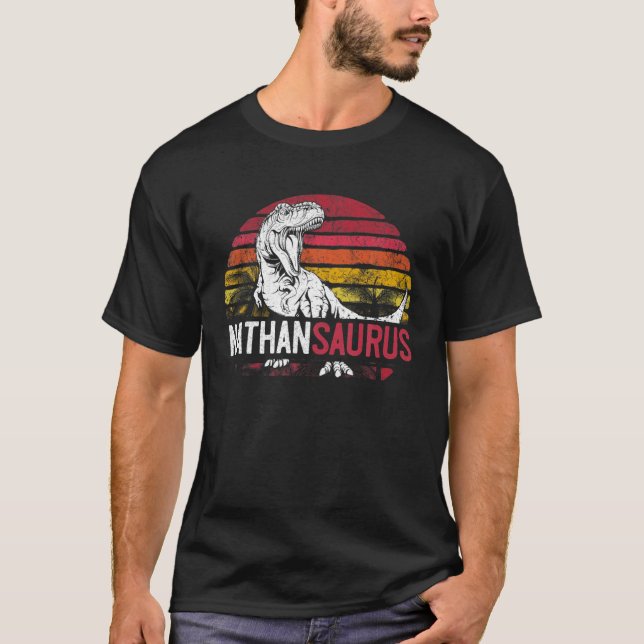 T-shirt Nathan Saurus Funny Personalized Dinosaur T Rex Na (Devant)