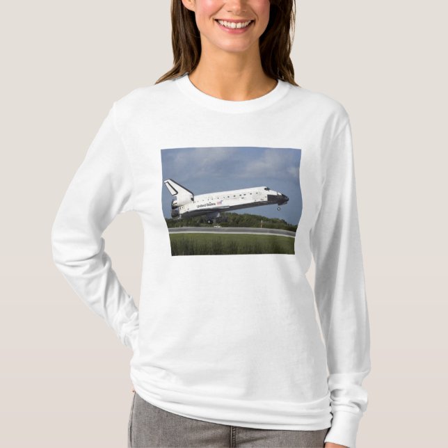 T-shirt Navette spatiale Découverte atterrit sur la piste  (Devant)