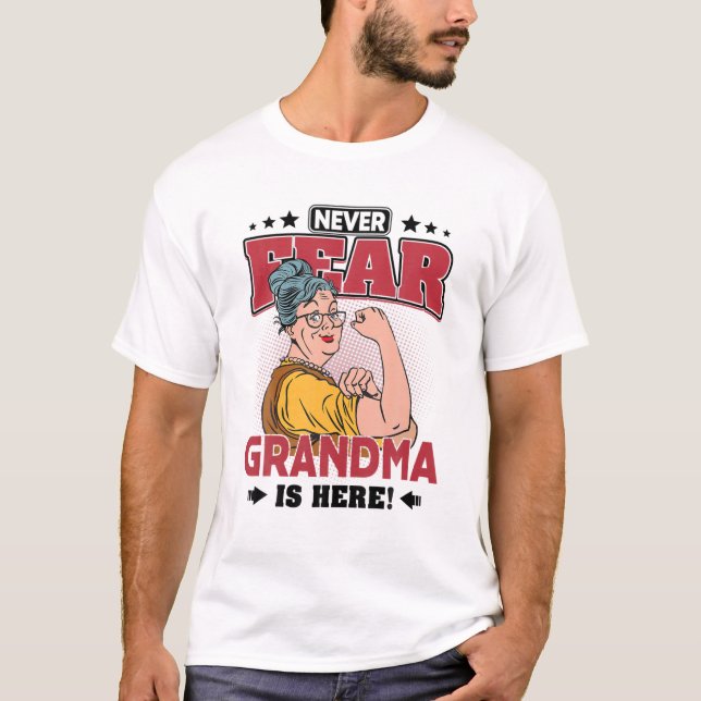 T-shirt N'ayez jamais peur, grand-mère est ici Joyeuse fêt (Devant)