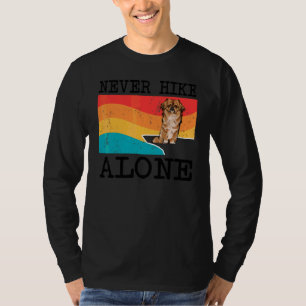 T-shirt Ne jamais faire de randonnée seul Pékin Graphique