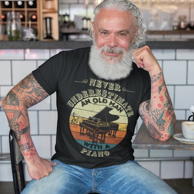 T-shirt Ne jamais sous-estimer un vieil homme - Piano (Créateur téléchargé)