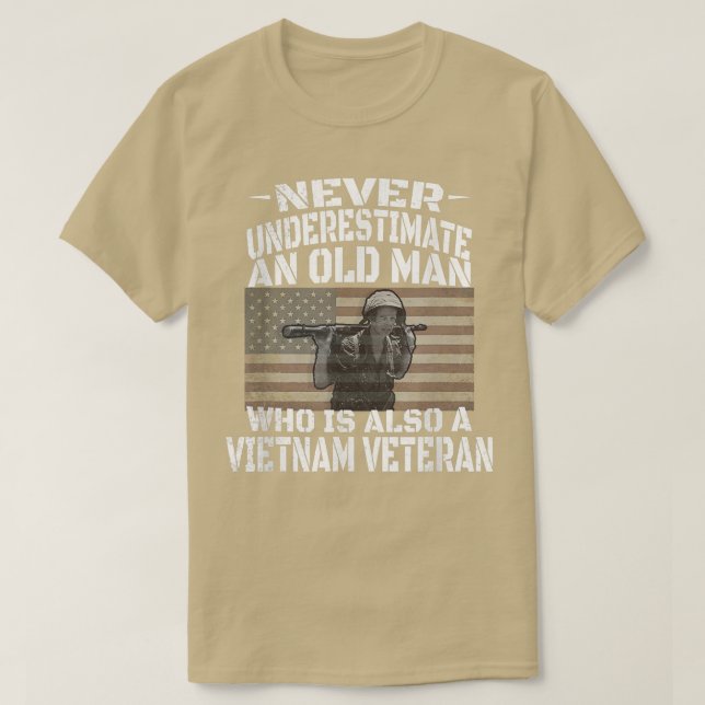 T-shirt Ne jamais sous-estimer un vieil homme Vieux Vietna (Design devant)
