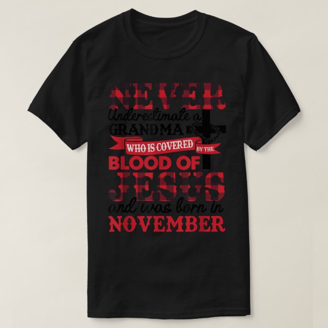 T-shirt Ne jamais sous-estimer une grand-mère Novembre Ann (Design devant)
