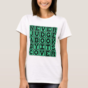 T-shirt Ne jugez jamais un livre à sa couverture