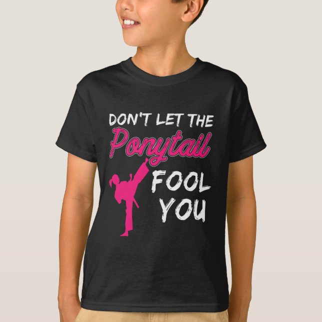T-shirt Ne laissez pas la queue de cheval vous tromper Fem (Devant)