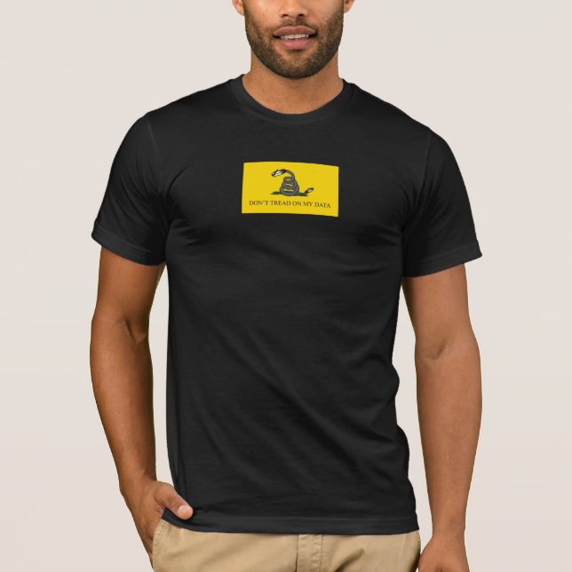 T-shirt Ne marchez pas sur mon drapeau Gadsden de données  (Devant)