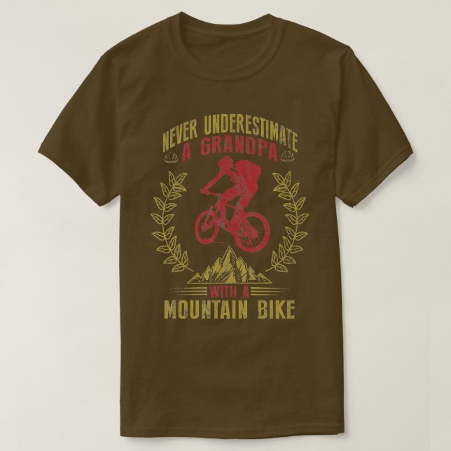 T-shirt Ne Sous-Estimez Jamais Un Grand-Père En VTT (Design devant)