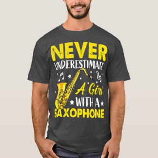 T-shirt Ne sous-estimez jamais un L avec une saXOPHONE 6