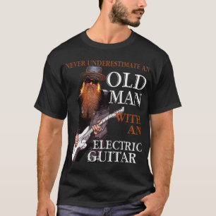 T-shirt Ne sous-estimez jamais un vieil homme avec une gui