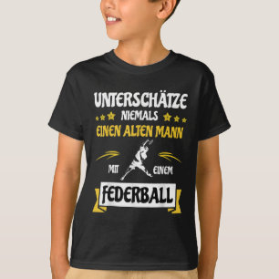 T-shirt Ne sous-estimez jamais un vieil homme _ Navette de