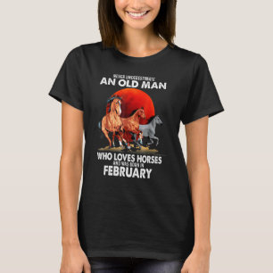 T-shirt Ne sous-estimez jamais un vieil homme qui aime les