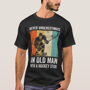 T-shirt Ne Sous-Estimez Jamais Un Vieux Homme Avec Un Bât