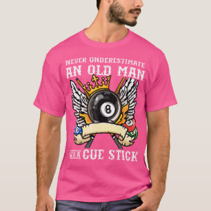 T-shirt Ne Sous-Estimez Jamais Un Vieux Homme Avec Un Bâto