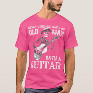 T-shirt Ne Sous-Estimez Jamais Un Vieux Homme Avec Une Gui