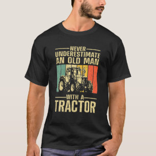 T-shirt Ne Sous-Estimez Jamais Un Vieux Homme Avec Une Piè