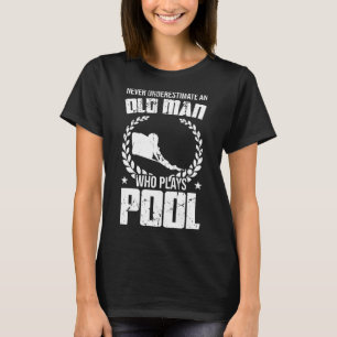 T-shirt Ne Sous-Estimez Jamais Un Vieux Homme Qui Joue À U