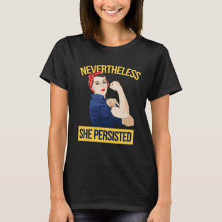 T-shirt néanmoins, elle a persisté