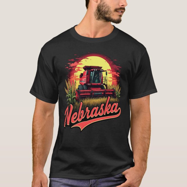 T-shirt Nebraska Sunrise Farm Red Combine Corn Tee (Devant)