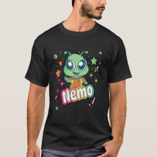 T-shirt NEMO - Nom du garçon mignon avec un Alien mignon