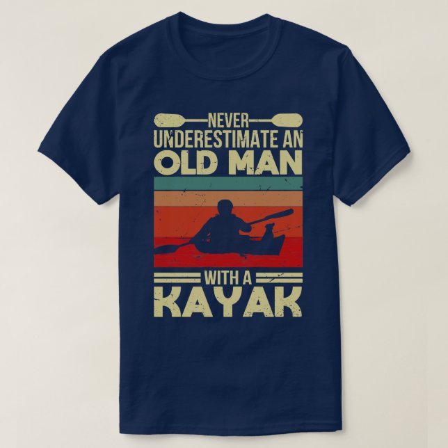 T-shirt Never Underestimate An Old Man (Design devant)