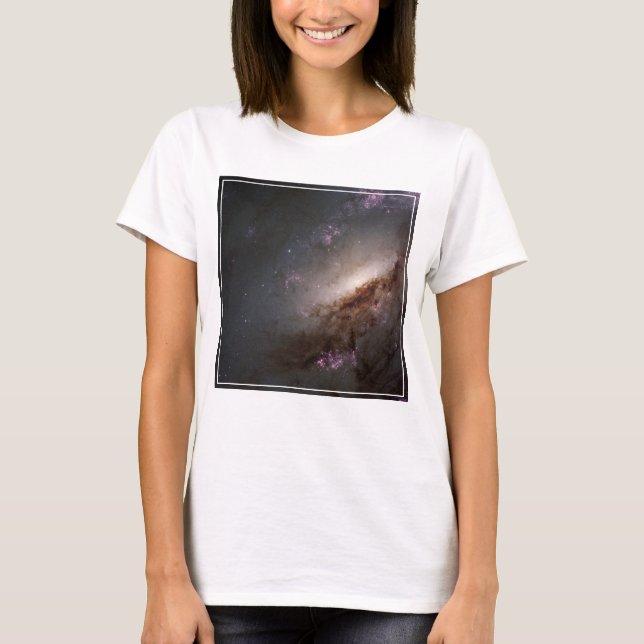 T-shirt Ngc 4258 Sous Formation D'Étoiles Intenses. (Devant)