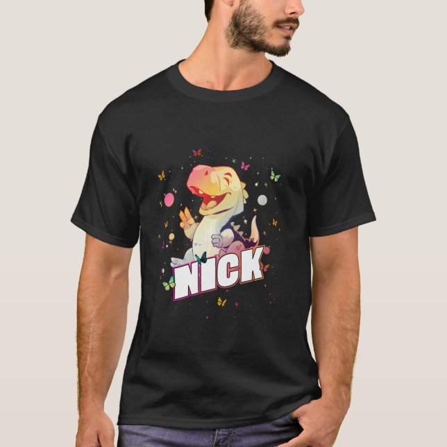 T-shirt NICK - Nom du garçon mignon avec Dinosaur mignon (Devant)