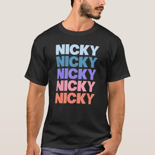 T-shirt Nicky de texte répété moderne (Devant)
