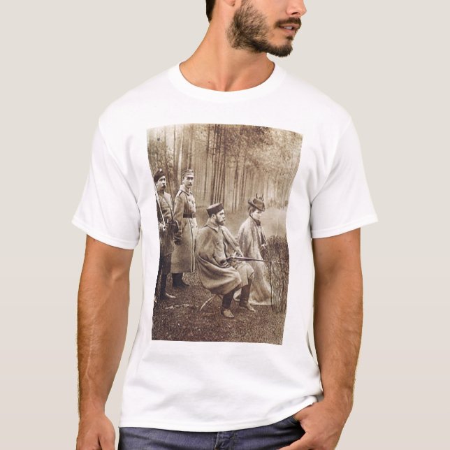T-shirt Nikolai II pendant la chasse (Devant)