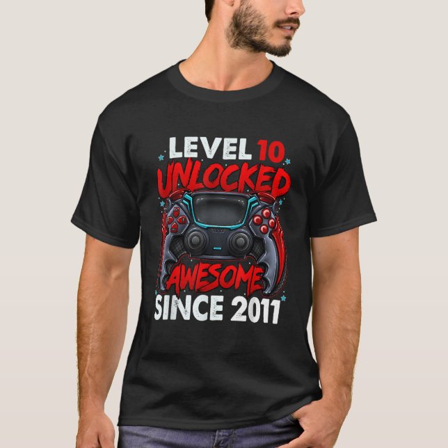 T-shirt Niveau 10 Awesome Since 2011 (Devant)