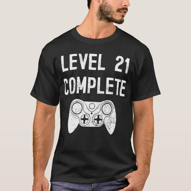 T-shirt Niveau 21 Cadeau Gamer complet de 21 ans (Devant)