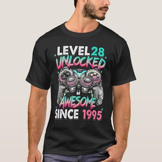 T-shirt Niveau 28 Déverrouillé stupéfiant depuis 1995 28e  (Devant)
