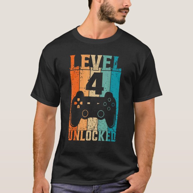 T-shirt Niveau 4 Jeu vidéo déverrouillé 4e anniversaire 1 (Devant)