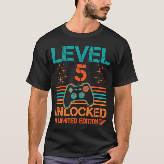 T-shirt Niveau 5 Jeu vidéo déverrouillé Décor d'anniversai (Devant)