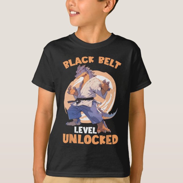T-shirt Niveau de ceinture noire déverrouillé (Devant)