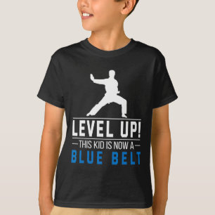 T-shirt Niveau supérieur ! Cet enfant obtient désormais un