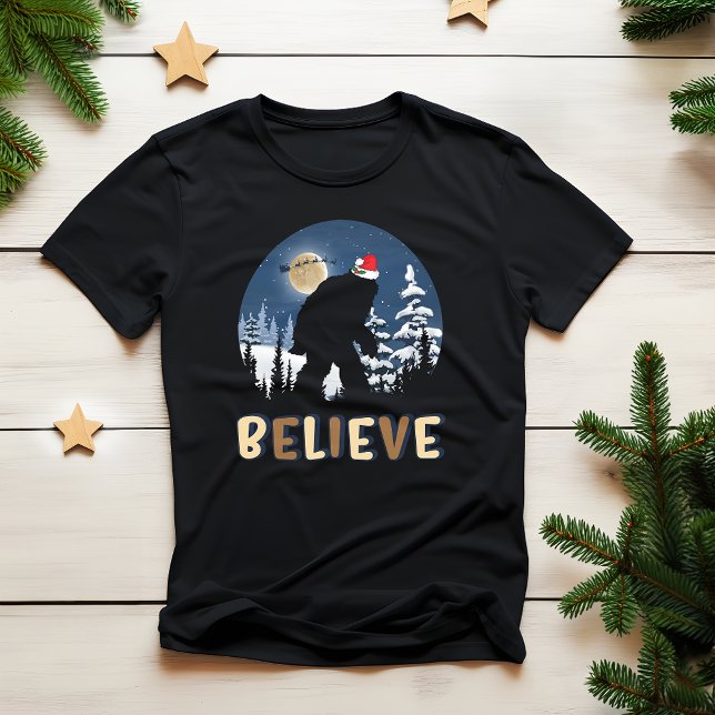 T-shirt Noël Croyez Funny Bigfoot Vilain Noël (Créateur téléchargé)